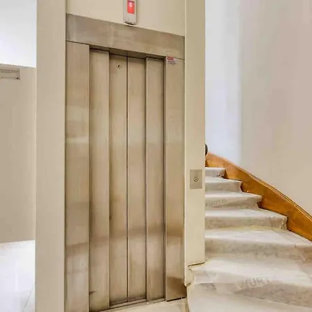 Courcelles Apartment *
