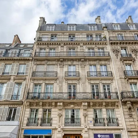 Apartment Courcelles *